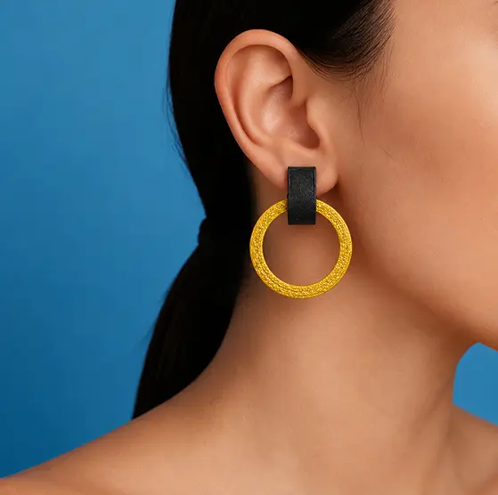 Pendientes artesanales de aro amarillo